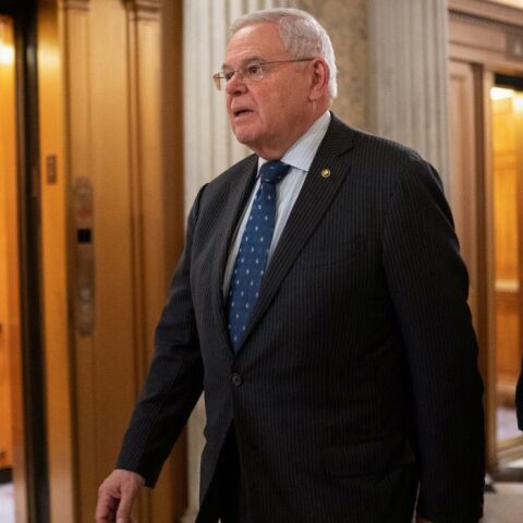 Mενέντεζ: Ο συγκατηγορούμενος στην υπόθεση διαφθοράς δήλωσε ένοχος