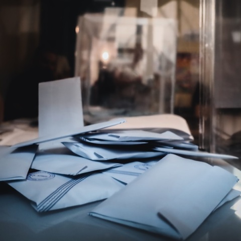 Δημοσκόπηση Pulse: Κυριάρχια ΝΔ - Μάχη ΣΥΡΙΖΑ-ΠΑΣΟΚ