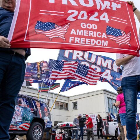 Τραμπ: Το Ανώτατο Δικαστήριο αποφάσισε ότι μπορεί να είναι υποψήφιος