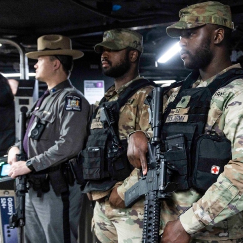 Η Νέα Υόρκη κατεβάζει την Εθνοφρουρά στο Μετρό για την αντιμετώπιση της εγκληματικότητας