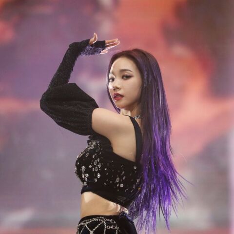 Nότια Κορέα: Μια σταρ της K-pop απολογήθηκε επειδή «έχει σχέση»