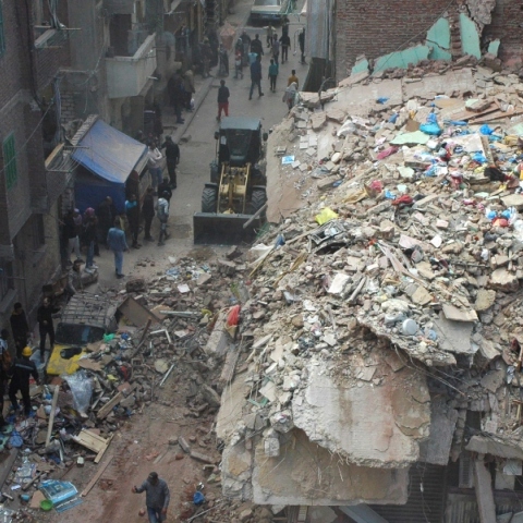 Αίγυπτος: 4 νεκροί από κατάρρευση πολυκατοικίας στην Αλεξάνδρεια (Βίντεο)