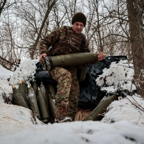 Ουκρανία: Τρεις φορές μεγαλύτερη η ρωσική παραγωγή βλημάτων από ΗΠΑ και Ευρώπη