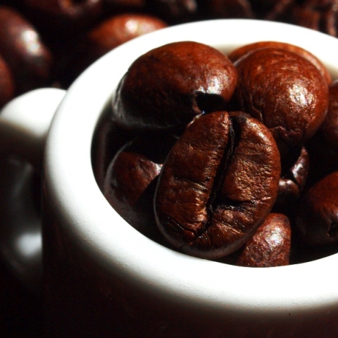 Explainer: Όλα όσα πρέπει να ξέρετε για τη δηλητηρίαση από καφεΐνη