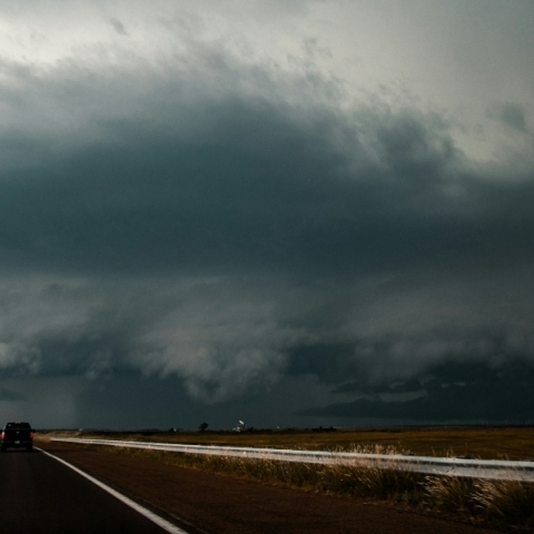 Καιρός: Νεφώσεις με τοπικές βροχές σήμερα Παρασκευή
