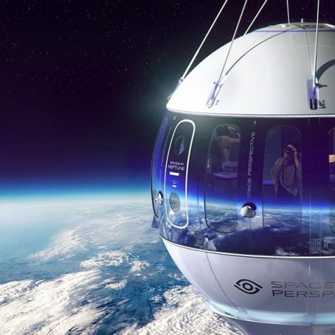 Ο σεφ Ράσμους Μουνκ ετοιμάζει το πρώτο γεύμα στην στρατόσφαιρα - Πόσο θα κοστίζει ένα εισιτήριο 