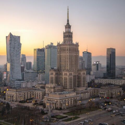 Βαρσοβία: Δαπανά εκατομμύρια ευρώ για καταφύγια λόγω Πούτιν