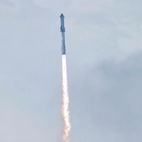 Διαλύθηκε το Starship της SpaceX κατά την επιστροφή του αλλά ο «στόχος επετεύχθη»