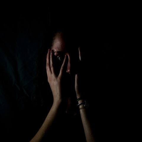 Θεσσαλονίκη: Ο διαρκής εφιάλτης μίας ανήλικης από τον διαδικτυακό της «φίλο» 