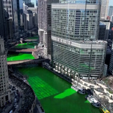 Σικάγο: Στα πράσινα ποταμός για την ημέρα του Αγίου Πατρικίου