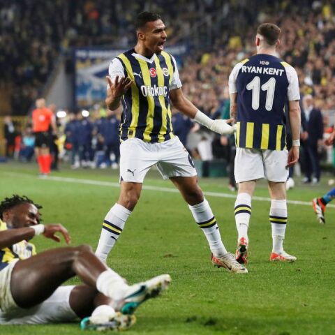 Τουρκία: Ξύλο αντίπαλων οπαδών με παίκτες της Φενέρμπαχτσέ