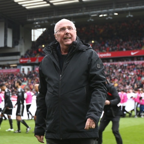 Ρίγη συγκίνησης στο Άνφιλντ: O Σβεν Γκόραν Έρικσον έκανε το όνειρό του πραγματικότητα και αποθεώθηκε