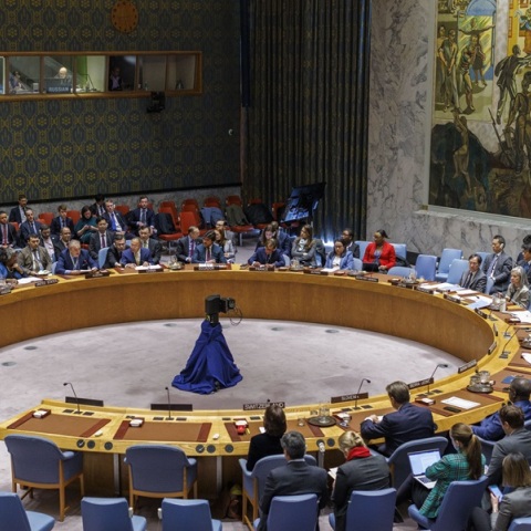 Οι ΗΠΑ απορρίπτουν τη θέση του Νετανιάχου πως η απόφαση του ΟΗΕ έβλαψε τις διαπραγματεύσεις για τους ομήρους