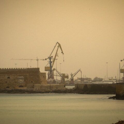 Καιρός: Στους 32.6 βαθμούς Κελσίου έφτασε η θερμοκρασία