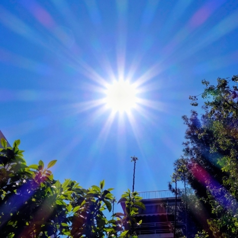 Γενικά αίθριος θα είναι ο καιρός αύριο Δευτέρα 1η Απριλίου, με αραιές νεφώσεις κατά περιόδους