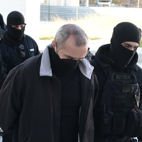 Κολωνός: Ισόβια κάθειρξη στον Μίχο για τον βιασμό της 12χρονης - Ελεύθερη η μητέρα