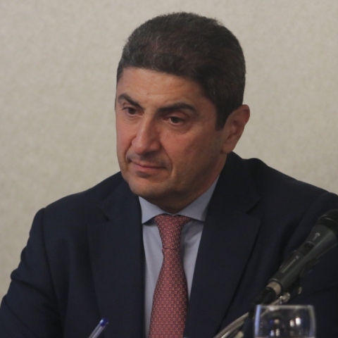 Αυγενάκης: Αμείλικτοι στην εφαρμογή του νόμου περί τροφίμων ενόψει Πάσχα