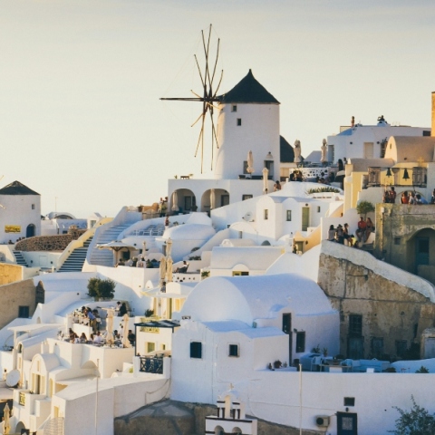 Η Κίνα αντιγράφει τη Σαντορίνη στην επαρχία Γιουνάν