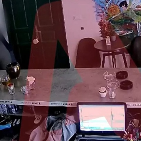 Καρέ - καρέ οι προσπάθειες της 32χρονης στη Σύμη να ξεφύγει από τον 30χρονο