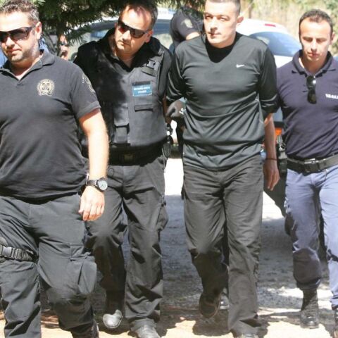 «Έμεινε» η κλούβα με τον Αλκέτ Ριζάι στις στροφές του Δομοκού