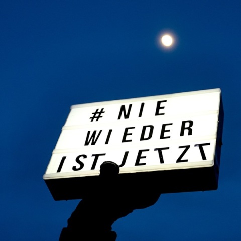 Δημοσκόπηση στη Γερμανία: Η ακροδεξιά συνεχίζει να χάνει έδαφος, αλλά παραμένει δεύτερο κόμμα