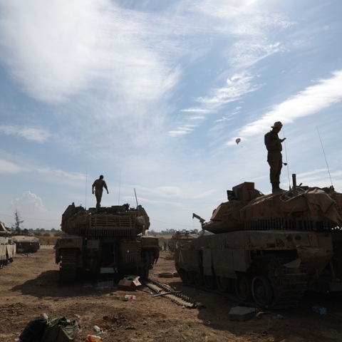 Νέες «βολές» του Ισραήλ κατά του Ιράν - Διαπράττει ομηρεία, θα υποστεί τις συνέπειες