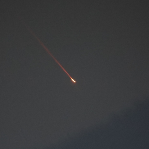 Πύραυλος ή drone αναχαιτίζεται τη νύχτα - έκρηξη