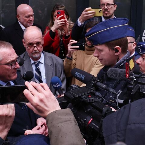 Βρύξελλες: Χάος στο συνέδριο με ομιλητές τους Όρμπαν και Φάρατζ