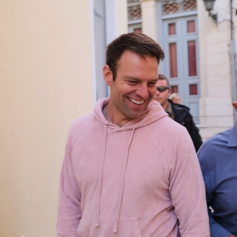 O Στέφανος Κασσελάκης με τον Ευάγγελο Αποστολάκη 