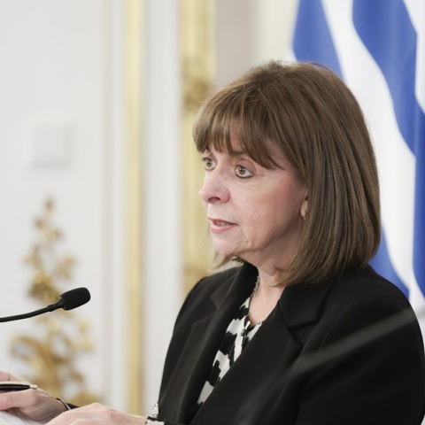 Σακελλαροπούλου σε ομογενείς στην Ουρουγουάη: Διατηρείτε άσβεστη τη φλόγα του ελληνισμού