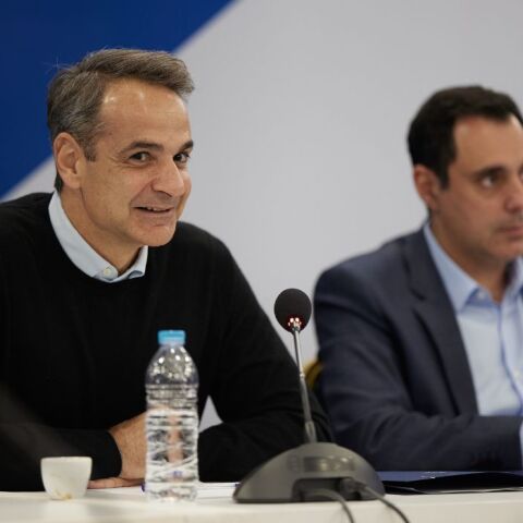 Ο Κυριάκος Μητσοτάκης «μοίρασε τα φύλλα πορείας» στους υπουργούς ενόψει ευρωεκλογών