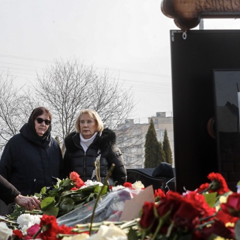 Η μητέρα του Αλεξέι Ναβάλνι θρηνεί το παιδί της 