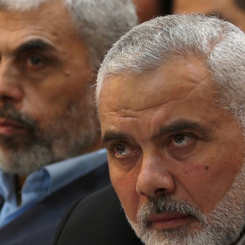 Οι ηγέτες της Χαμάς στη Λωρίδα της Γάζας Γιάχια Σινουάρ και Ισμαήλ Χανεγιά