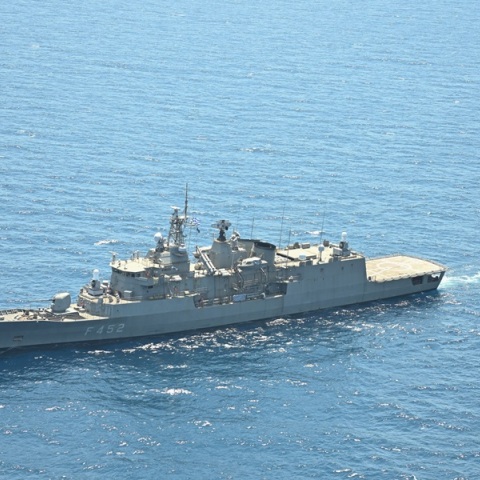 Πυρά της φρεγάτας «Ύδρα» κατά δύο UAVs στον Κόλπο του Άντεν