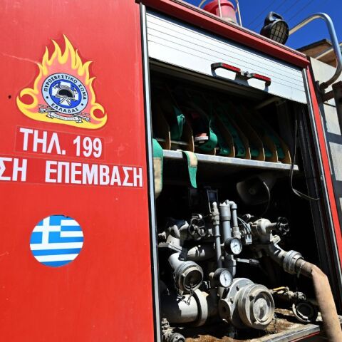 Ασπρόπυργος: Πυρκαγιά στην Περιφερειακή Αιγάλεω