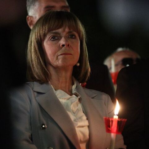 Κατερίνα Σακελλαροπούλου: To αναστάσιμο φως να γίνει οδηγός προς έναν κόσμο με αγάπη και κατανόηση προς τον συνάνθρωπο