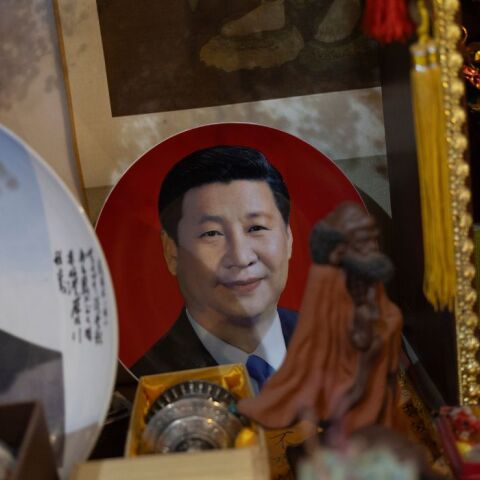 Ένα βήμα πιο κοντά στην «αγκαλιά» της Κίνας έκανε η Σερβία 