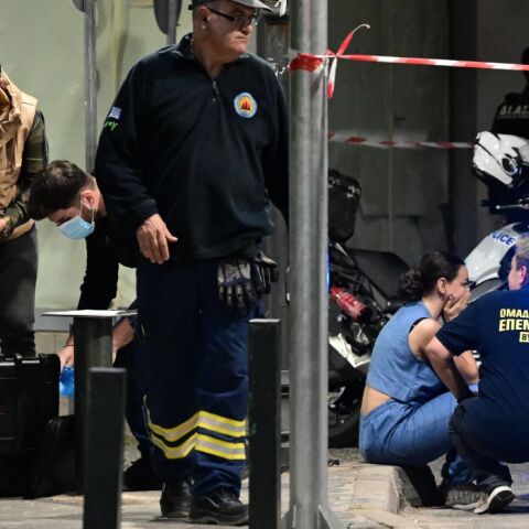 ΠΥΡΟΒΟΛΙΣΜΟΙ ΜΕ ΕΝΑΝ ΝΕΚΡΟ ΚΑΙ ΜΙΑ ΤΡΑΥΜΑΤΙΑ ΣΤΟ ΒΥΡΩΝΑ