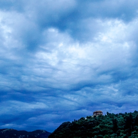 συννεφα, ουρανος, δασος, σπιτι