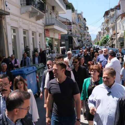 Ο πρόεδρος του ΣΥΡΙΖΑ, Στέφανος Κασσελάκης στην Καρδίτσα 