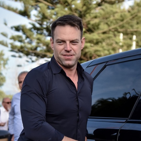 Προσήχθη 13χρονος για ομοφοβική επίθεση στον Στέφανο Κασσελάκη στον Βόλο