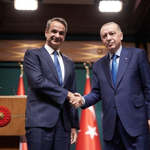 «Νέα επίδειξη της τουρκικής προκλητικότητας από τον Ερντογάν» - Οι αντιδράσεις της αντιπολίτευσης για τη συνάντηση στην Άγκυρα