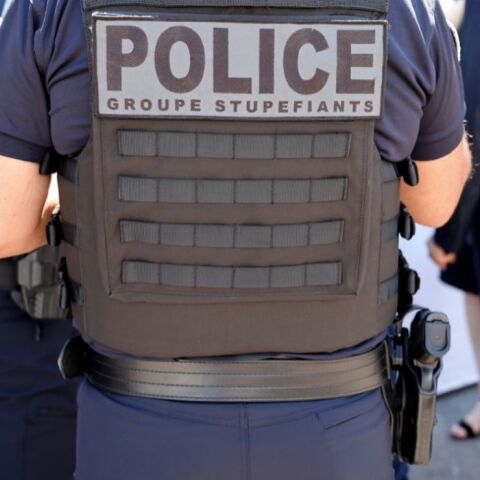 Γαλλία: Ανθρωποκυνηγητό για τους ενόπλους που σκότωσαν δύο φρουρούς