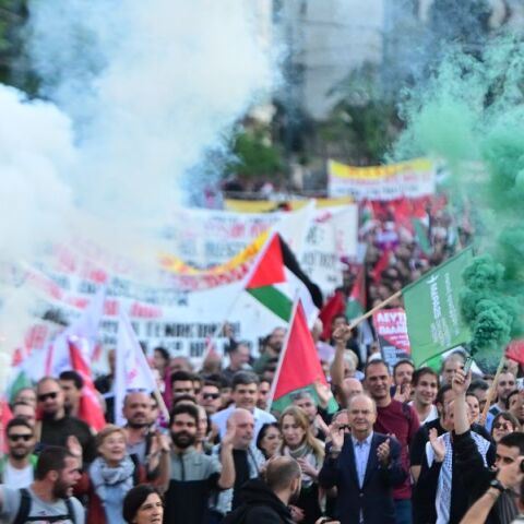 Πορεία διαμαρτυρίας προς τις πρεσβείες των ΗΠΑ και Ισραήλ για τη Γάζα  