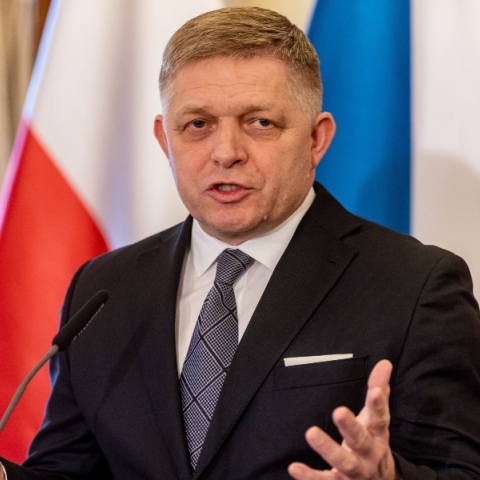 Σλοβακία: Ο πρωθυπουργός Φίτσο υποβλήθηκε σε νέα επέμβαση, η κατάστασή του παραμένει σοβαρή	