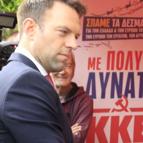 Κασσελάκης: Βίντεο στο Tik Tok όπου ψάχνει φθηνή φέτα στα σούπερ μάρκετ 