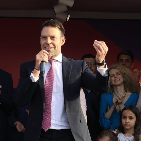 Ο πρόεδρος του ΣΥΡΙΖΑ, Στέφανος Κασσελάκης στην Ηλιούπολη ενόψει Ευρωεκλογών 