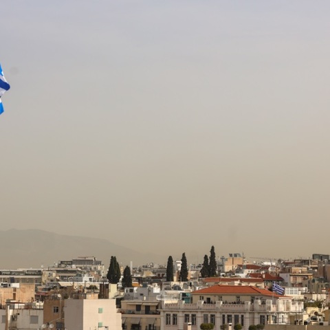 Με υψηλές θερμοκρασίες και αφρικανική σκόνη θα εκκινήσει η νέα εβδομάδα - Έως 30°C στην Αττική 