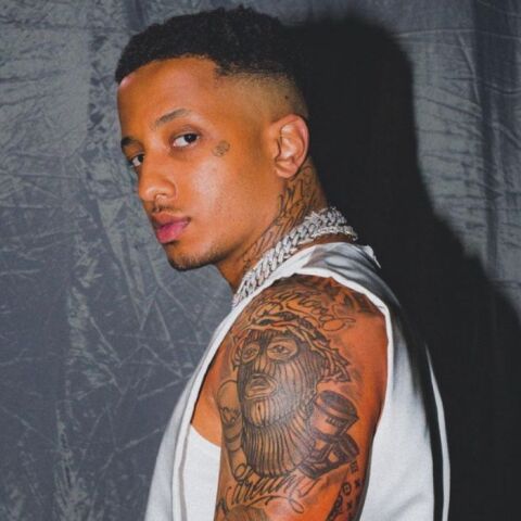 Light: Ο τράπερ σχολιάζει την τηλεόραση και τα μίντια