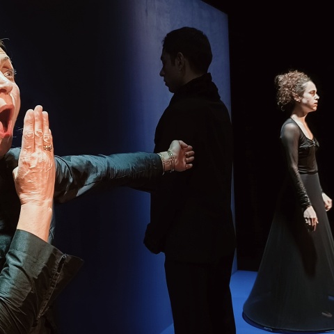 «The Cenci Family»: Διθυραμβική κριτική από το Broadway World για το έργο της Ιόλης Ανδρεάδη και του Άρη Ασπρούλη που παρουσιάστηκε στο «The Tank Theatre» της Νεας Υόρκης